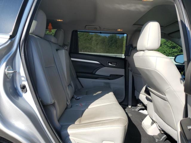 Photo 11 from auction – 2015 TOYOTA HIGHLANDER XLE with VIN 5TDKKRFH5FS075691