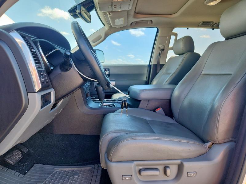 Photo 7 from auction – 2018 TOYOTA SEQUOIA LI with VIN 5TDKY5G16JS069867