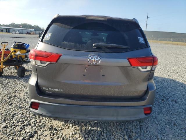 Photo 6 from auction – 2018 TOYOTA HIGHLANDER with VIN 5TDZARFH2JS036163