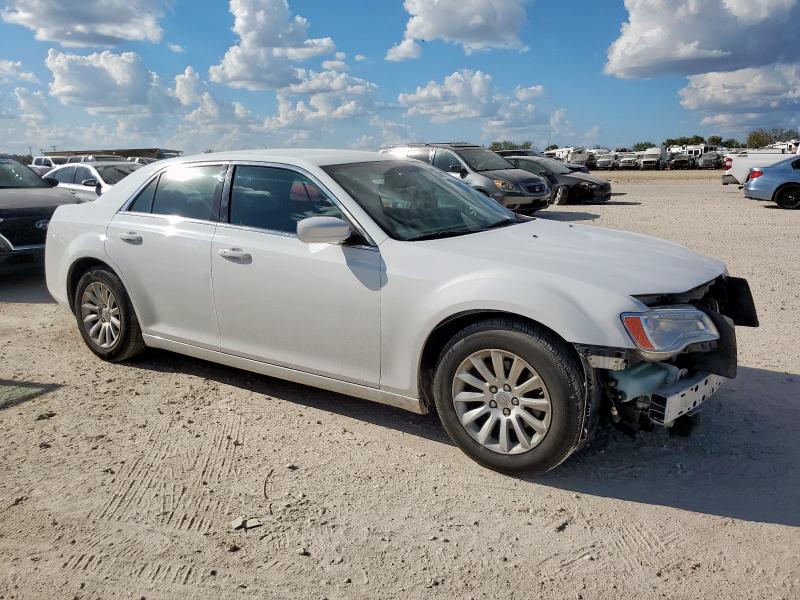 Photo 4 from auction – 2013 CHRYSLER 300 with VIN 2C3CCAAG7DH573392