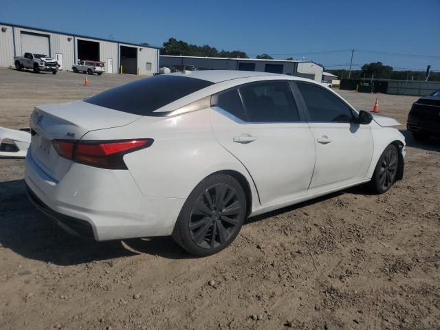 Photo 3 from auction – 2020 NISSAN ALTIMA SR with VIN 1N4BL4CV2LC234681