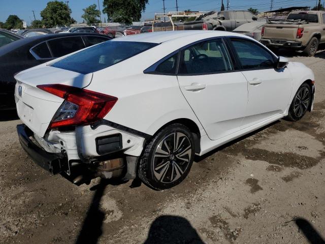 Photo 3 from auction – 2017 HONDA CIVIC LX with VIN 2HGFC2F53HH548082