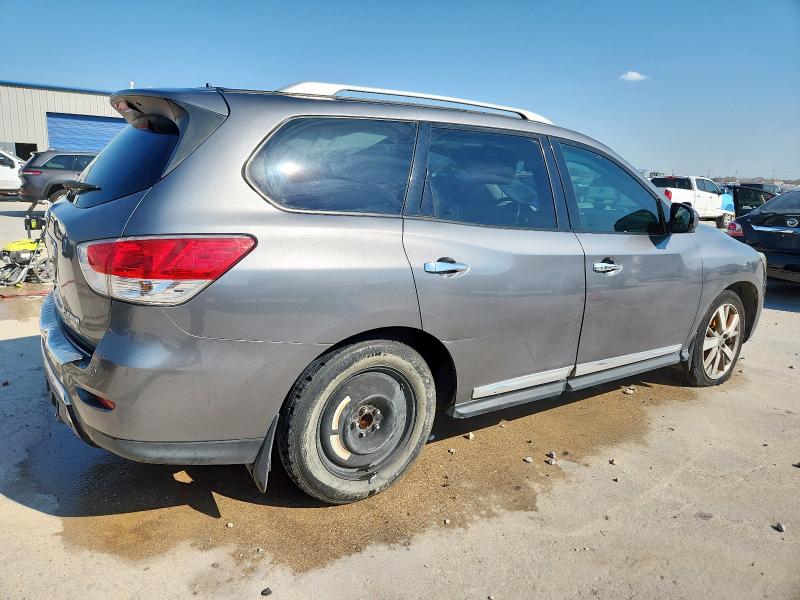 Photo 3 from auction – 2016 NISSAN PATHFINDER with VIN 5N1AR2MN7GC604936