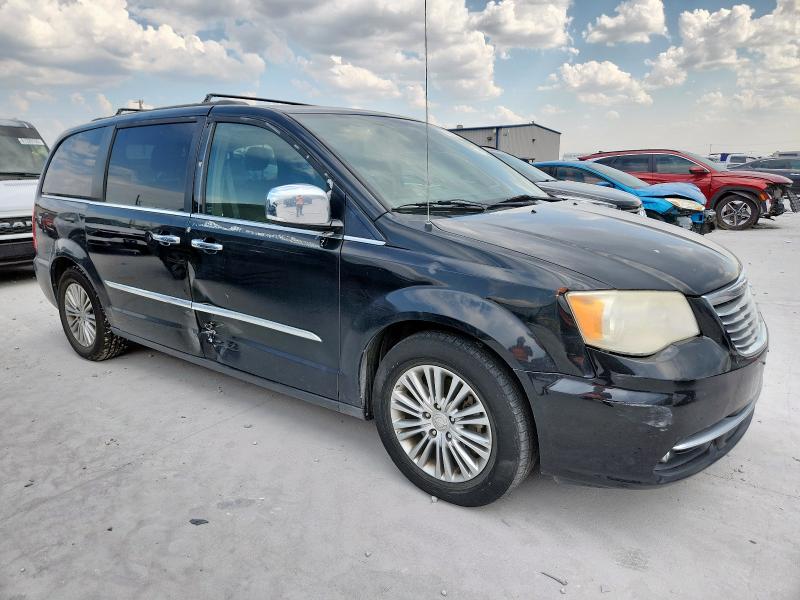 Photo 4 from auction – 2014 CHRYSLER TOWN & COU with VIN 2C4RC1CG4ER461728