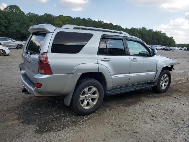 Photo 3 from auction – 2005 TOYOTA 4RUNNER SR with VIN JTEBT14R358028636