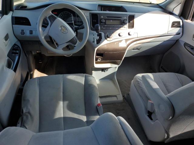 Photo 8 from auction – 2011 TOYOTA SIENA with VIN 5TDZK3DC4BS027807