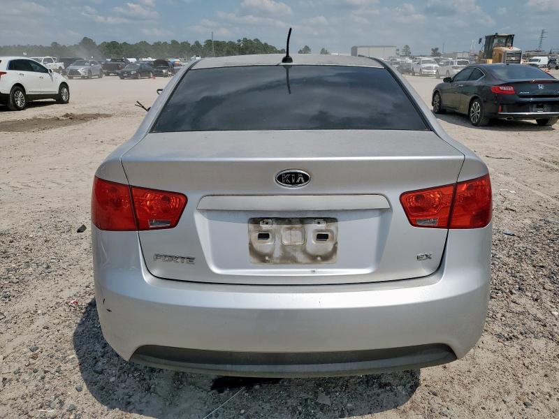 Photo 6 from auction – 2010 KIA FORTE EX with VIN KNAFU4A29A5055893
