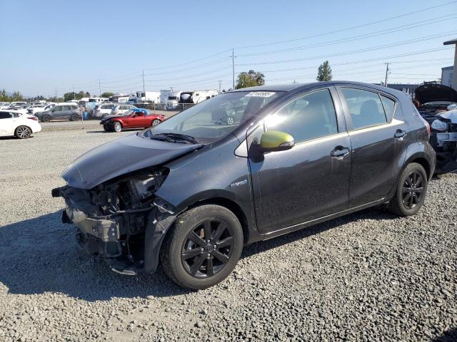 TOYOTA PRIUS C 2016 with VIN JTDKDTB37G1121554 - Photo from auction