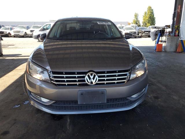 Photo 5 from auction – 2012 VOLKSWAGEN PASSAT SEL with VIN 1VWCM7A36CC066152