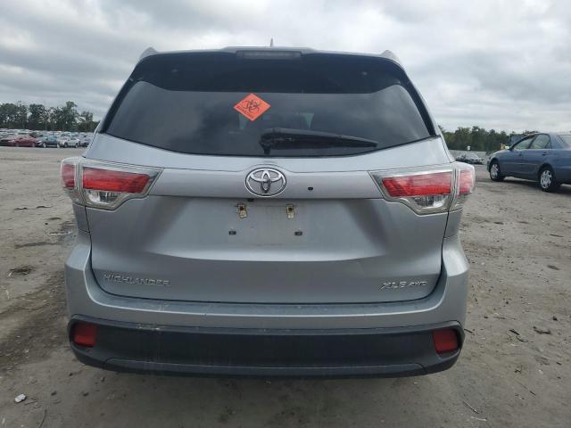 Photo 6 from auction – 2016 TOYOTA HIGHLANDER with VIN 5TDJKRFH6GS284225