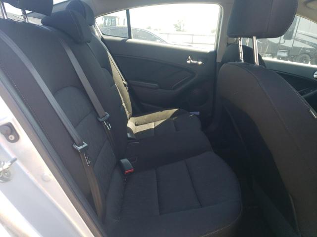 Photo 10 from auction – 2016 KIA FORTE LX with VIN KNAFK4A6XG5619102