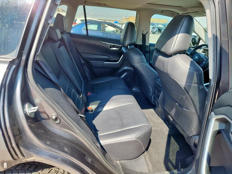 Photo 11 from auction – 2021 TOYOTA RAV4 XLE with VIN 2T3C1RFV6MC095510