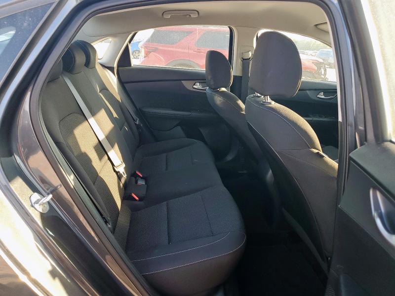 Photo 10 from auction – 2020 KIA FORTE FE with VIN 3KPF24AD8LE165495