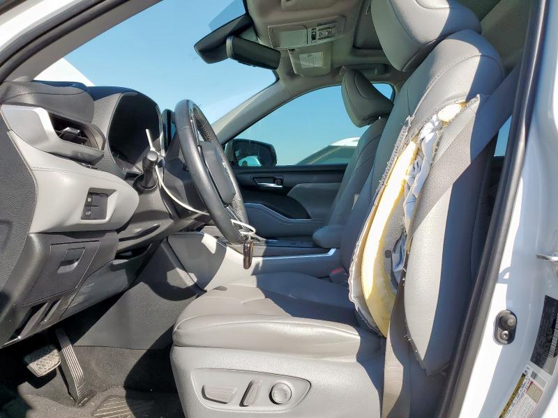 Photo 7 from auction – 2020 TOYOTA HIGHLANDER with VIN 5TDGZRAH8LS513124