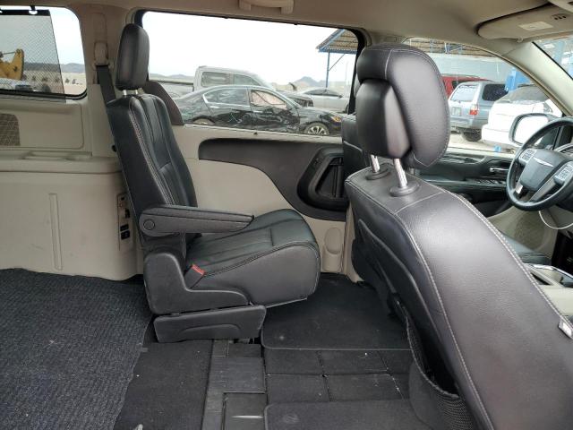 Photo 11 from auction – 2013 CHRYSLER TOWN & COU with VIN 2C4RC1CG2DR779734