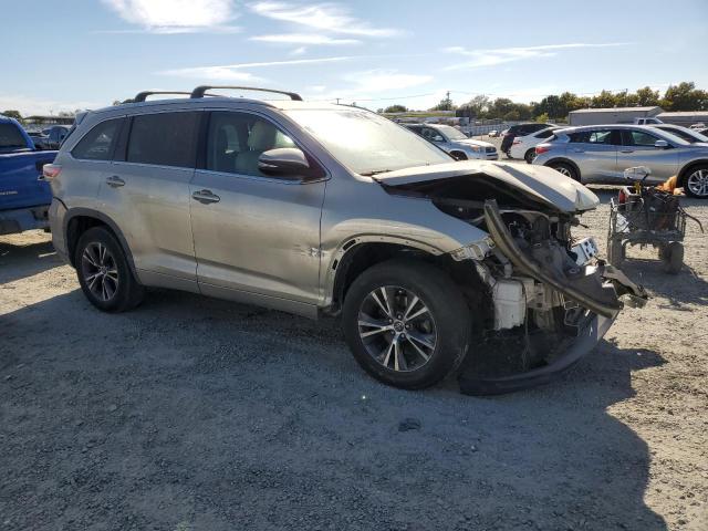 Photo 4 from auction – 2016 TOYOTA HIGHLANDER with VIN 5TDKKRFH0GS160505