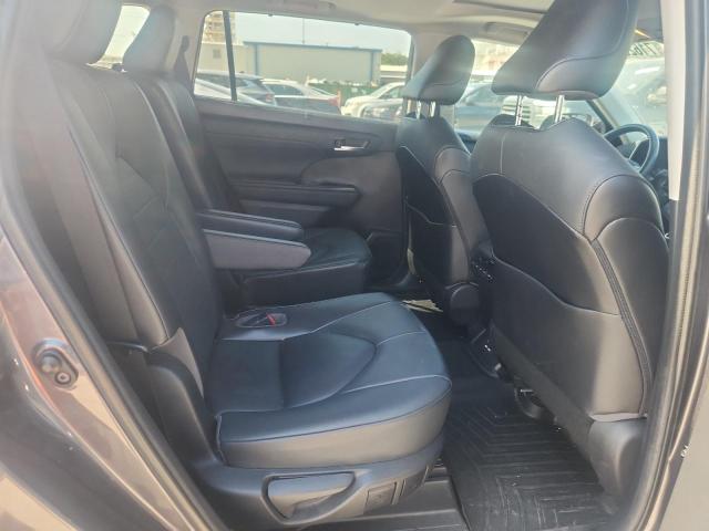 Photo 11 from auction – 2021 TOYOTA HIGHLANDER with VIN 5TDGZRAH7MS061345