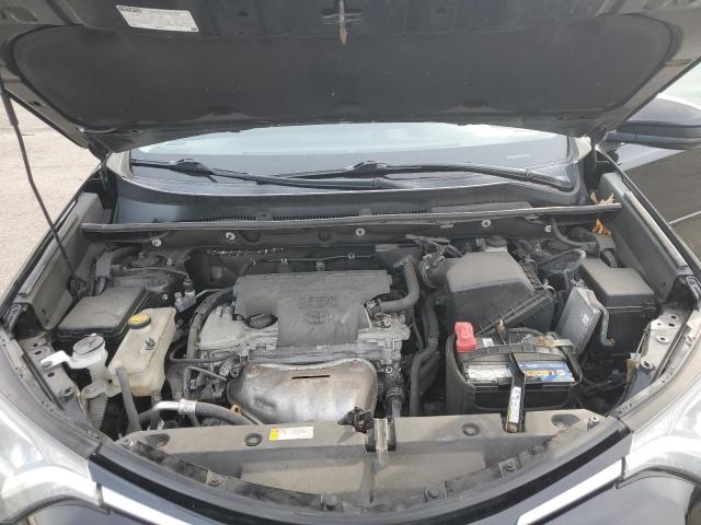 Photo 12 from auction – 2018 TOYOTA RAV4 LE with VIN 2T3BFREVXJW760188