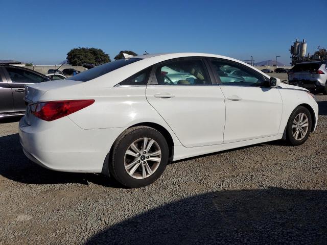 Photo 3 from auction – 2013 HYUNDAI SONATA GLS with VIN 5NPEB4AC9DH744141