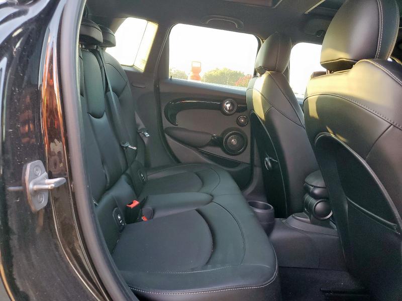 Photo 10 from auction – 2018 MINI COOPER S with VIN WMWXU3C50J2F51143