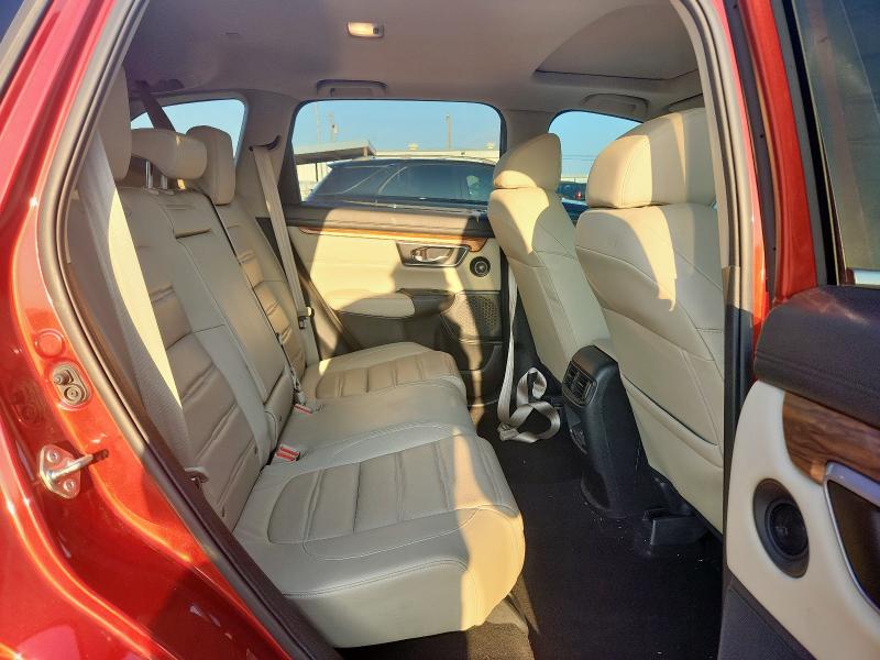 Photo 10 from auction – 2017 HONDA CR-V with VIN 2HKRW2H80HH687782