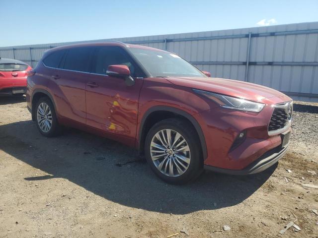 Photo 4 from auction – 2022 TOYOTA HIGHLANDER with VIN 5TDFZRBH9NS221852