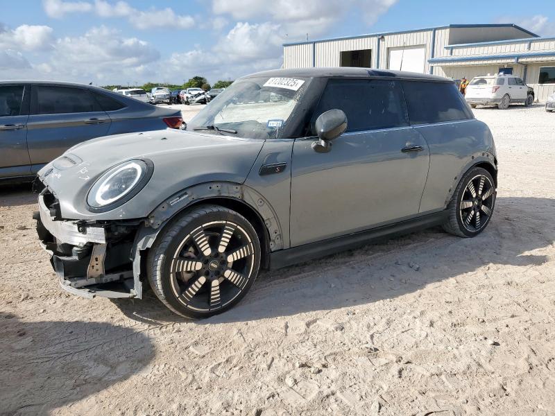 MINI COOPER S 2023 with VIN WMW53DH08P2T68558 - Photo from auction