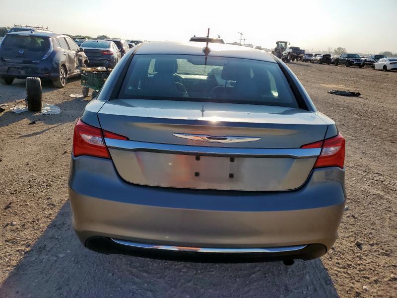 Photo 6 from auction – 2013 CHRYSLER 200 TOURIN with VIN 1C3CCBBB9DN584796