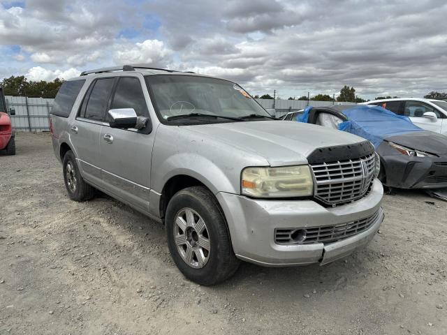 Photo 4 from auction – 2007 LINCOLN NAVIGATOR with VIN 5LMFU275X7LJ03715