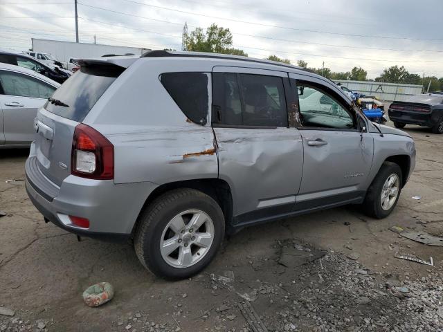 Photo 3 from auction – 2017 JEEP COMPASS LATITUDE with VIN 1C4NJCEB2HD182447