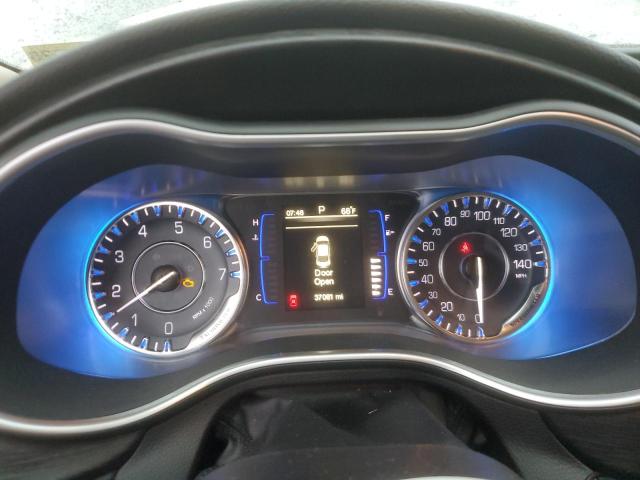 Photo 9 from auction – 2015 CHRYSLER 200 LIMITE with VIN 1C3CCCABXFN711002
