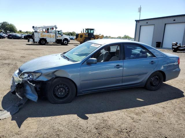 TOYOTA CAMRY LE 2002 with VIN 4T1BE32K72U586648 - Photo from auction