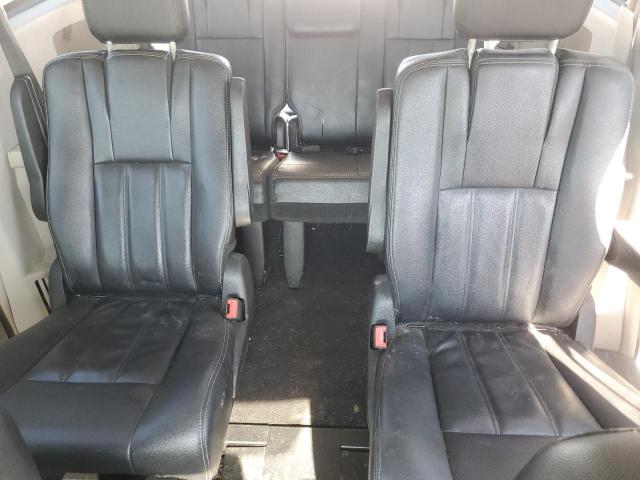 Photo 10 from auction – 2016 CHRYSLER TOWN & COU with VIN 2C4RC1BG2GR290269