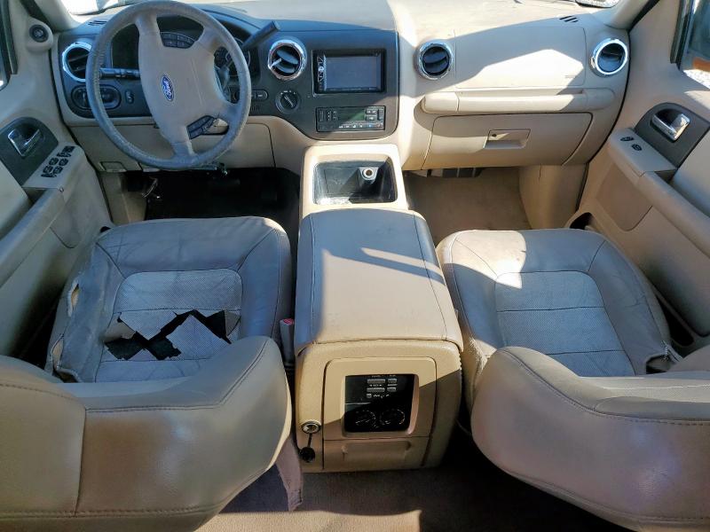 Photo 8 from auction – 2005 FORD EXPEDITION with VIN 1FMPU18545LA80882