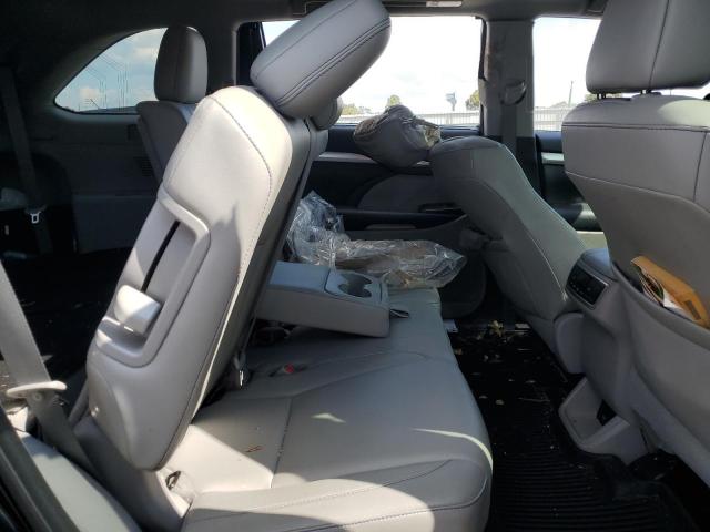 Photo 11 from auction – 2017 TOYOTA HIGHLANDER SE with VIN 5TDKZRFH1HS522399