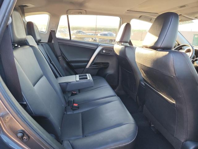 Photo 10 from auction – 2017 TOYOTA RAV4 LIMIT with VIN JTMDFREV8HJ175014