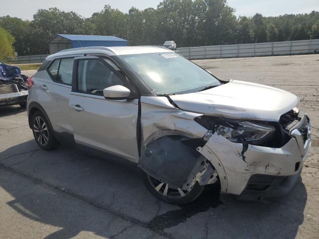 Photo 4 from auction – 2019 NISSAN KICKS with VIN 3N1CP5CU8KL519262