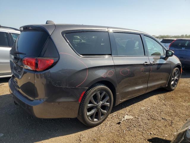 Photo 3 from auction – 2019 CHRYSLER PACIFICA T with VIN 2C4RC1FG4KR610422
