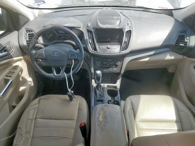 Photo 8 from auction – 2019 FORD ESCAPE SEL with VIN 1FMCU0HD4KUB26202