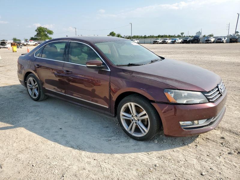 Photo 4 from auction – 2014 VOLKSWAGEN PASSAT SEL with VIN 1VWCM7A37EC095677