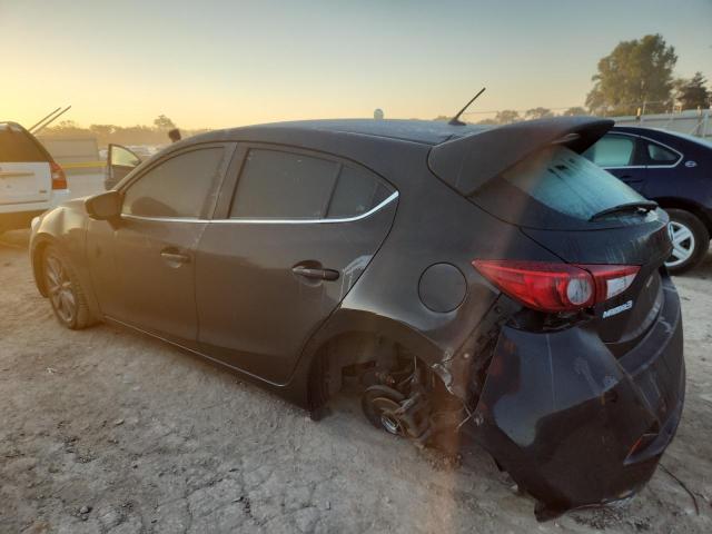 Photo 2 from auction – 2018 MAZDA 3 TOURING with VIN 3MZBN1L37JM182782