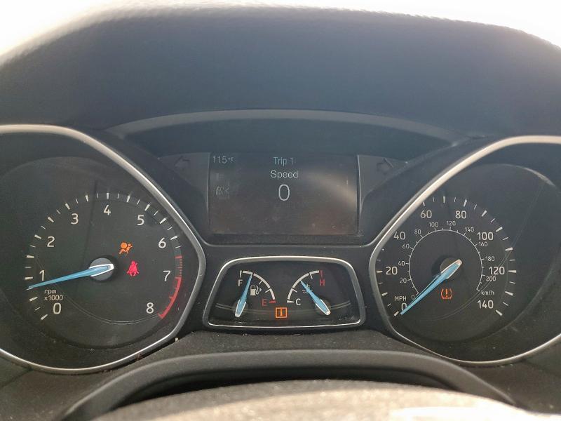 Photo 9 from auction – 2015 FORD FOCUS SE with VIN 1FADP3K29FL386511
