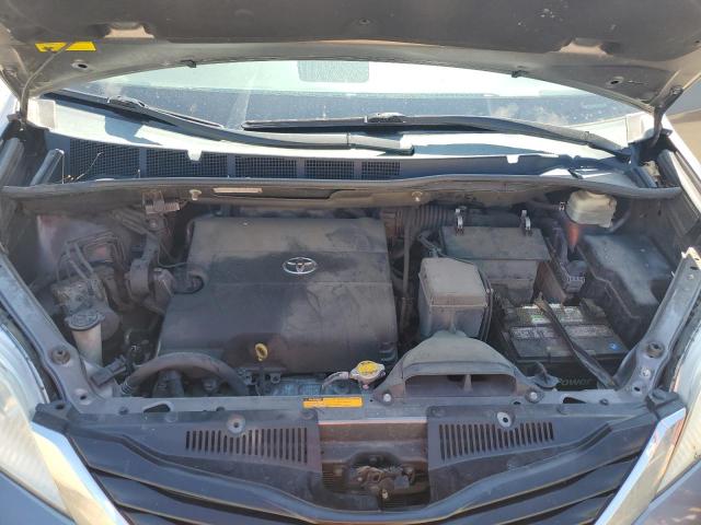 Photo 12 from auction – 2014 TOYOTA SIENNA LE with VIN 5TDKK3DCXES518761