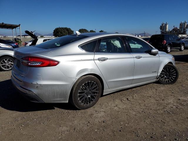 Photo 3 from auction – 2019 FORD FUSION SE with VIN 3FA6P0LU0KR106476