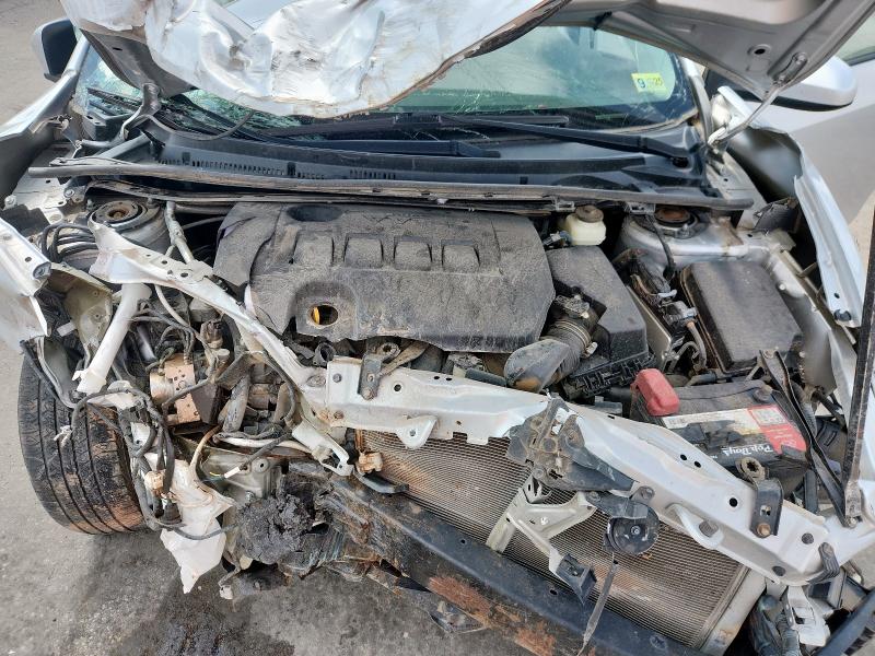 Photo 11 from auction – 2017 TOYOTA COROLLA L with VIN 5YFBURHE0HP596200
