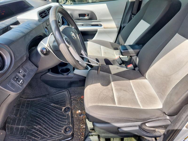 Photo 7 from auction – 2012 TOYOTA PRIUS C with VIN JTDKDTB37C1501438