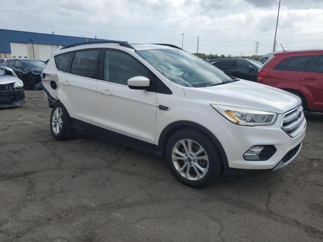 Photo 4 from auction – 2018 FORD ESCAPE SEL with VIN 1FMCU9HD4JUC05260