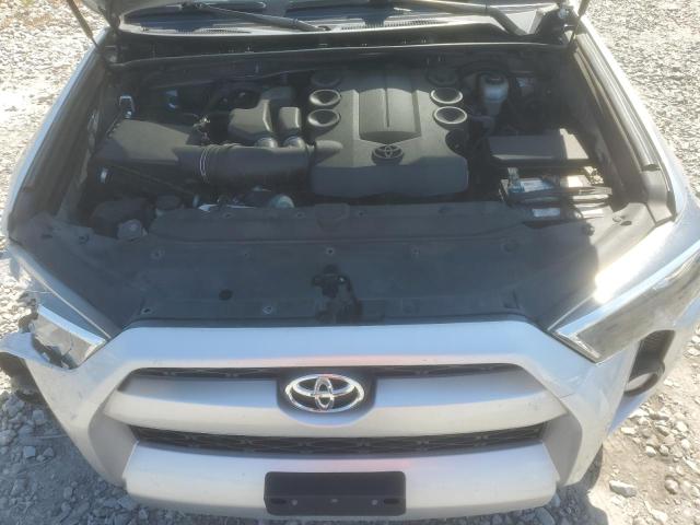Photo 12 from auction – 2018 TOYOTA 4RUNNER SR with VIN JTEZU5JR8J5178261