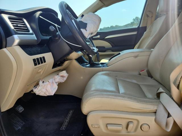 Photo 7 from auction – 2016 TOYOTA HIGHLANDER with VIN 5TDKKRFH3GS156450
