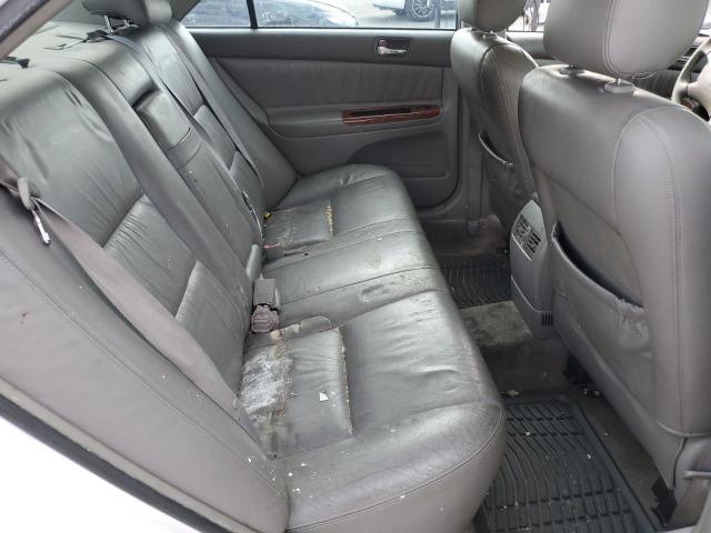 Photo 10 from auction – 2004 TOYOTA CAMRY with VIN JTDBF32K940155868